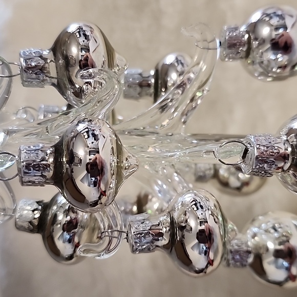 Glass Christmas Tree - Picture 13 of 16